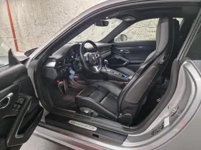 Porsche 911 Carrera GTS 3.0 PDK — Sportive légendaire, 37 500 km seulement — Miniature 12