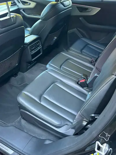 Audi SQ7 4.0 V8 TFSI — SUV haute performance, 507 ch, 46'790 km — Miniature 7