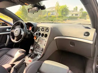 Alfa Romeo Brera 1.8 TBi 2010 — Coupé sportif italien, 200 ch et équipements premium — Miniature 12