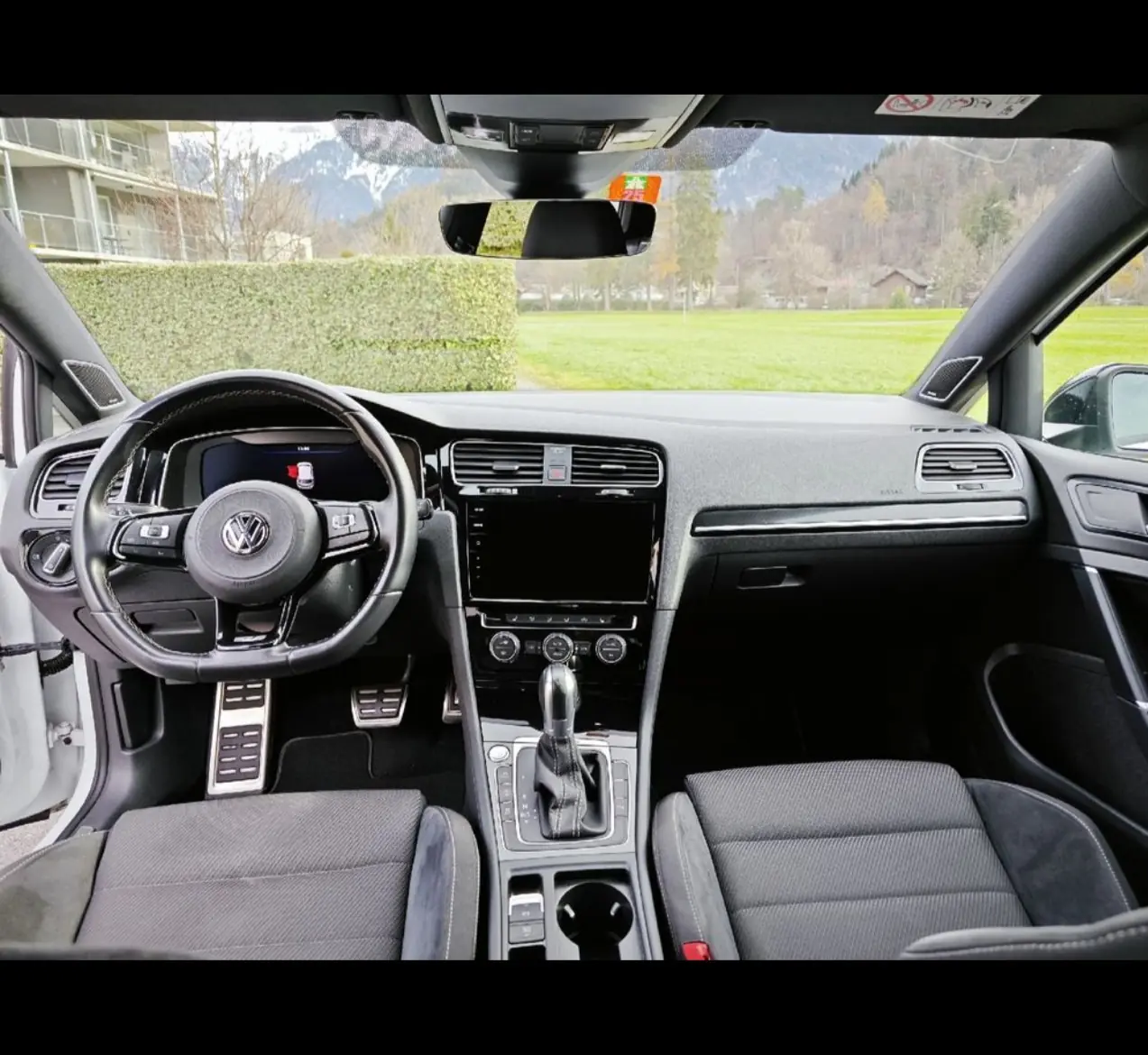 Volkswagen Golf 2018 occasion Interlaken — 3