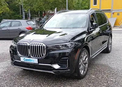 BMW X7 xDrive40i — SUV 7 places premium, 340 ch, sans sinistre — vista posteriore