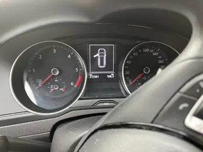 VW Passat 1.6 TDI BlueMotion — Break écologique, 217 300 km, sans accident — détail