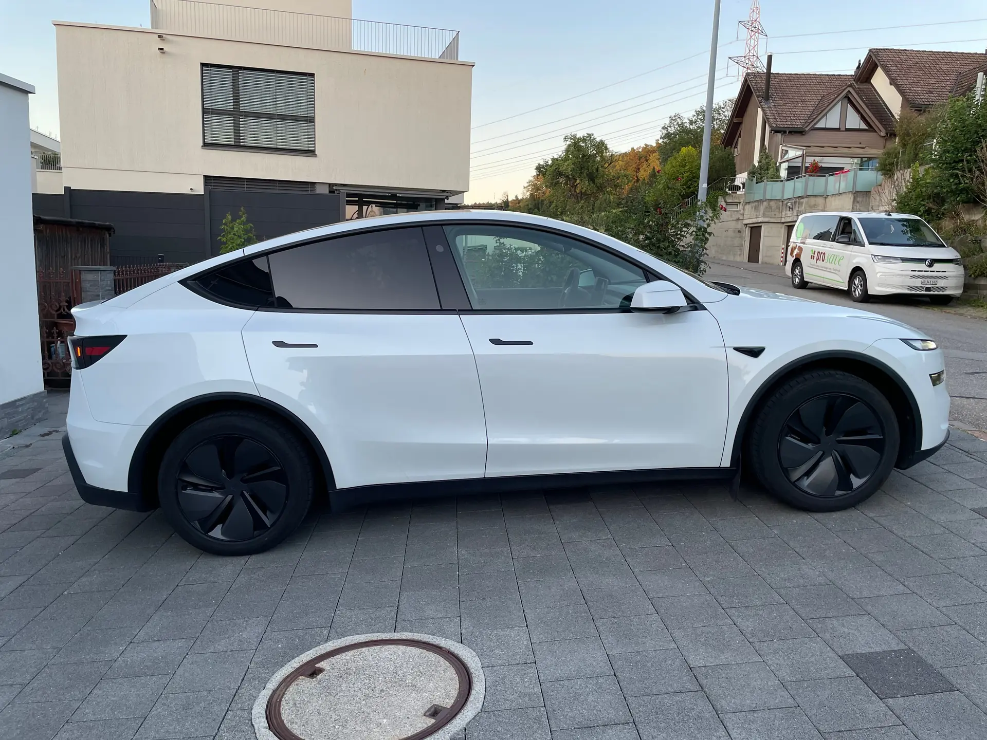 Tesla Model Y 2025 occasion Steinhausen — 2