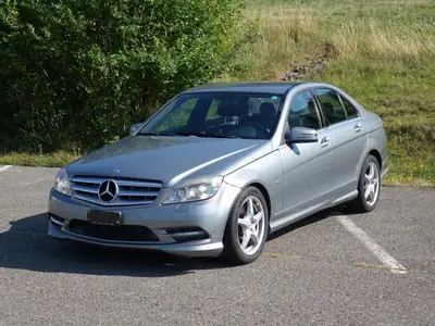 Mercedes-Benz C 350 V6 4MATIC Avantgarde — Berline sportive allemande, sans accident — Seitenansicht