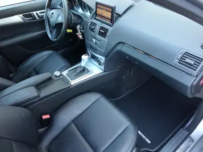 Mercedes-Benz C 350 V6 4MATIC Avantgarde — Berline sportive allemande, sans accident — Detail