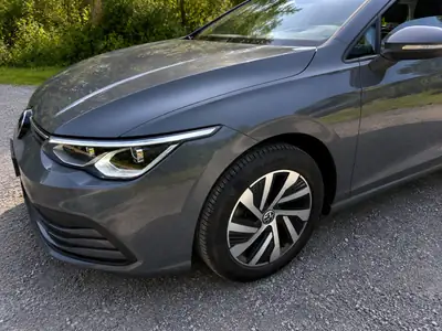 VW Golf Variant 2.0 TDI DSG — Monospace familial économe, 125'000 km — detail