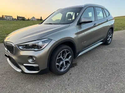 BMW X1 25i xDrive xLine — SUV compacte premium, finition TOP, 77'000 km — side view