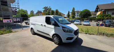 Ford Transit Custom 2.0 TDCi 170 — Utilitaire robuste, entretien réduit — vista esterna