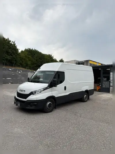 IVECO Daily 2022 — Utilitaire robuste 175 ch, 41'000 km seulement — Außenansicht