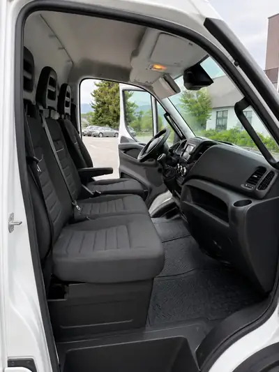 IVECO Daily 2022 — Utilitaire robuste 175 ch, 41'000 km seulement — Detail