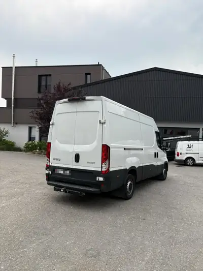 IVECO Daily 2022 — Utilitaire robuste 175 ch, 41'000 km seulement — Innenraum