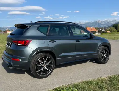 CUPRA Ateca 300 ch — SUV sportif tout-terrain, 68 000 km, AWD fiable — exterior view