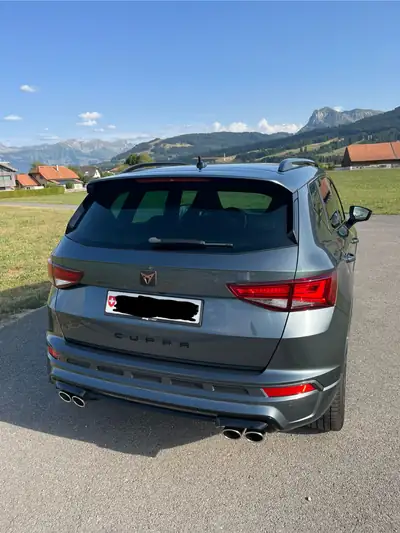 CUPRA Ateca 300 ch — SUV sportif tout-terrain, 68 000 km, AWD fiable — interior