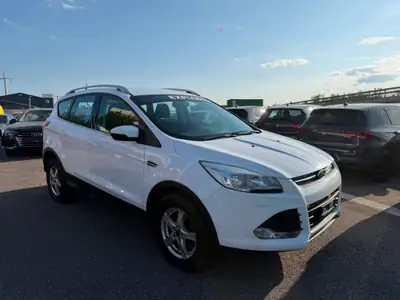 Ford Kuga 2.0 TDCi Titanium S 4WD — SUV robuste diesel, 4x4 intégral — Miniature 8