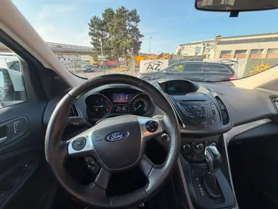 Ford Kuga 2.0 TDCi Titanium S 4WD — SUV robuste diesel, 4x4 intégral — Miniature 11