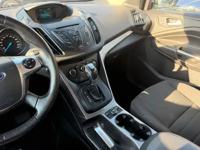 Ford Kuga 2.0 TDCi Titanium S 4WD — SUV robuste diesel, 4x4 intégral — Miniature 13