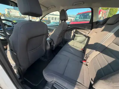 Ford Kuga 2.0 TDCi Titanium S 4WD — SUV robuste diesel, 4x4 intégral — Miniature 16