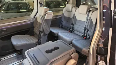 VW Multivan 1.5 eHybrid Style Lang 4Motion — Monospace hybride rechargeable, 7 places, quasi neuf — Miniature 10
