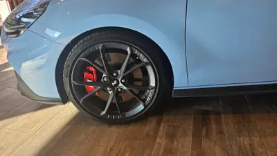 Hyundai i30 N 2.0 T-GDi 280 ch — Sportive essence rare, 8'000 km seulement — Miniature 16