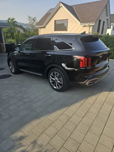 Kia Sorento 2.2 SmartD — SUV 7 places robuste, diesel économe, 138 500 km — vista posteriore