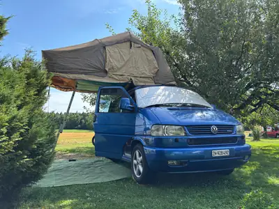 VW T4 2.5 TDI — Le van polyvalent pour famille et aventure en camping — vista esterna