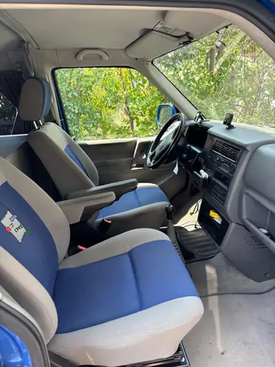 VW T4 2.5 TDI — Le van polyvalent pour famille et aventure en camping — Miniatura 7