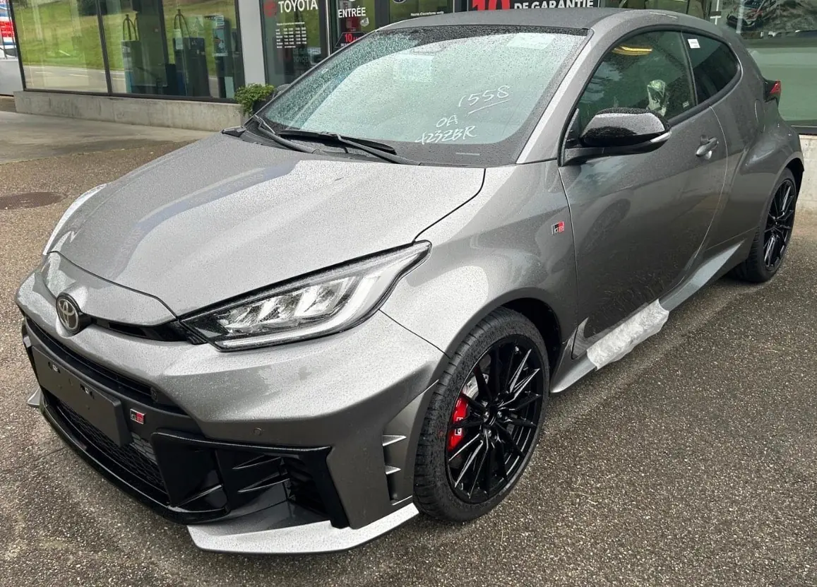 Toyota GR Yaris 1.6 Turbo Sport 4x4 — Performance sportive et grip intégral