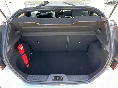 Ford Fiesta 1.6 EcoBoost ST-2 — Sportive compacte, 215 ch et révision fraîche — Miniature 8