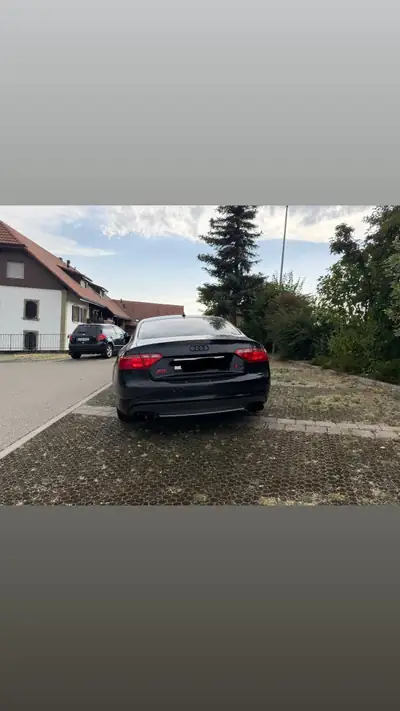 Audi A5 Coupé 1.8 TFSI 170 ch — Élégance sportive et fiabilité allemande — détail