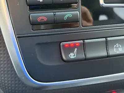 Mercedes-Benz Classe A 180 Style — Berline compacte élégante, navigation et sièges chauffants — Miniature 26