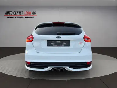 Ford Focus 2.0 TDCi ST3 — Diesel performant, sans accident, équipement premium — tableau de bord