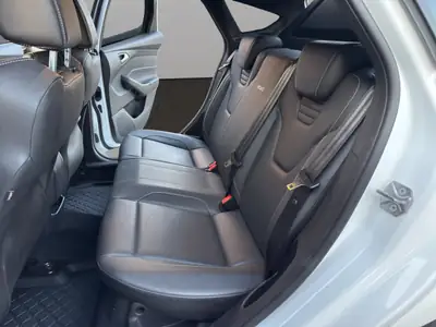 Ford Focus 2.0 TDCi ST3 — Diesel performant, sans accident, équipement premium — Miniature 13