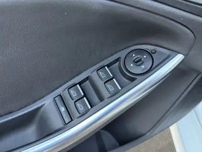 Ford Focus 2.0 TDCi ST3 — Diesel performant, sans accident, équipement premium — Miniature 20