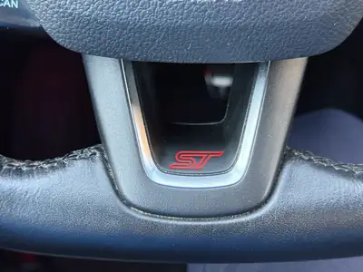 Ford Focus 2.0 TDCi ST3 — Diesel performant, sans accident, équipement premium — Miniature 27