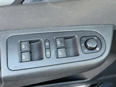 VW Sharan 2.0 TSI Cup DSG — Monospace 7 places, Panoramique, Sans accident — Miniature 28