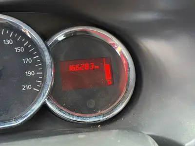Dacia Sandero 1.5 dCi Stepway Lauréate — Robustesse diesel et design aventurier — Miniature 11