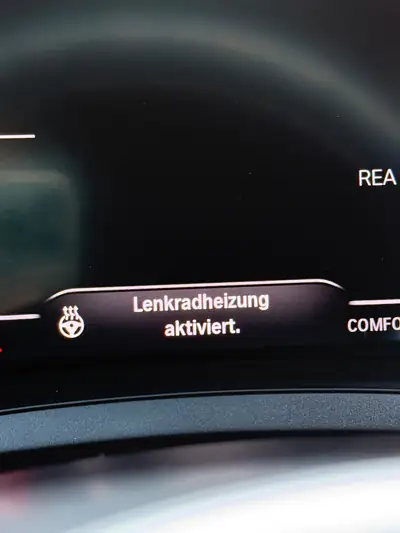BMW 420d xDrive Grand Coupé — Diesel hybride 48V, design sportif et économe — Miniature 7
