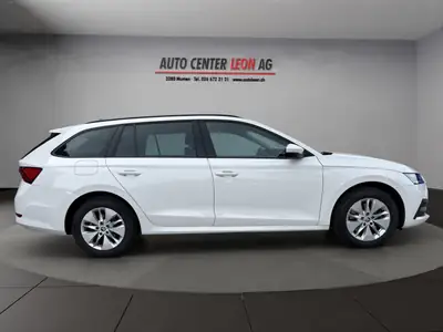 Skoda Octavia Combi 2.0 TDI DSG 4x4 — Break robuste, transmission auto, tout-terrain inclus — Miniature 7