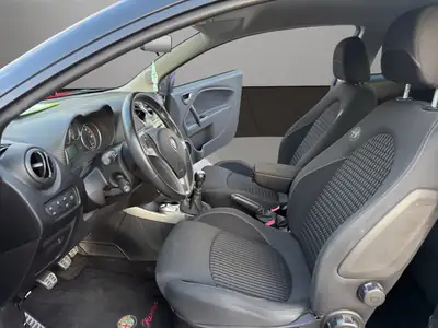 Alfa Romeo MiTo 1.4 Progression — Citadine dynamique, sans accident, entretien complet — Miniature 9