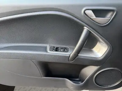 Alfa Romeo MiTo 1.4 Progression — Citadine dynamique, sans accident, entretien complet — Miniature 12