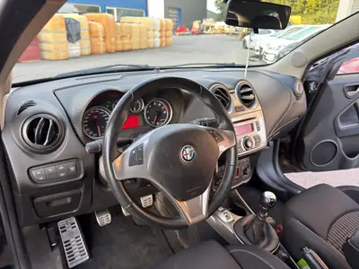 Alfa Romeo MiTo 1.4 Progression — Citadine dynamique, sans accident, entretien complet — Miniature 19