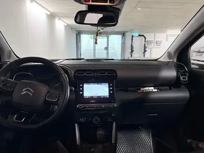Citroën C3 Aircross 1.2 PureTech 130 Rip Curl — Crossover urbain dynamique, 43000 km seulement — intérieur