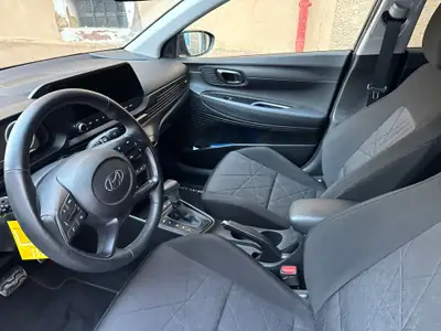 Hyundai Bayon 1.0 T-GDi 120 Vertex — SUV compact hybride légendairement fiable — interni