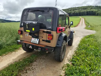 Jeep Wrangler 4.0 TJ Rockcrawler — Le légendaire 4x4 américain, préparé pour l'extrême — Miniatur 7