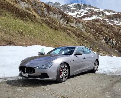 Maserati Ghibli SQ4 Automatica 4x4 — Berline italienne prestigieuse, 411 ch et transmission intégrale — dashboard