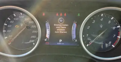 Maserati Ghibli SQ4 Automatica 4x4 — Berline italienne prestigieuse, 411 ch et transmission intégrale — Thumbnail 10