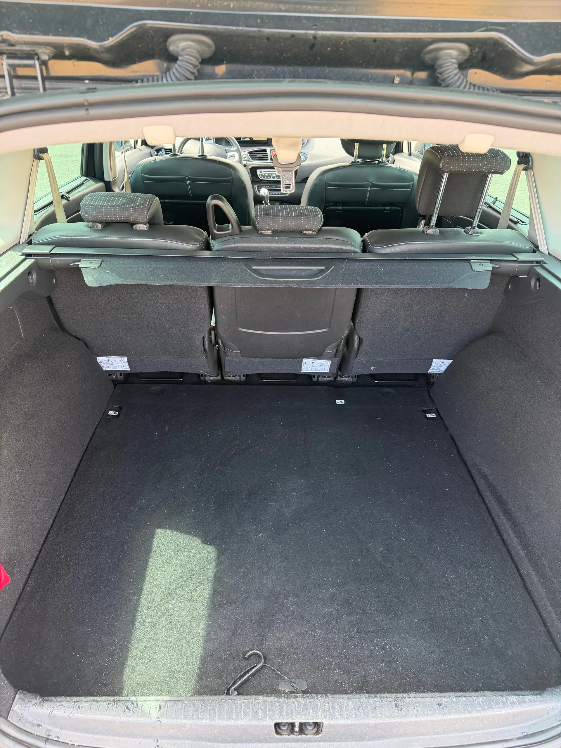 Renault Grand Scenic 2011 occasion Oberhasli — 5