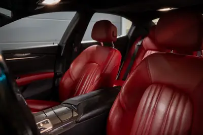 Maserati Ghibli 3.0 V6 S Q4 — Berline sportive italiana, 410 ch et traction intégrale — Miniature 7