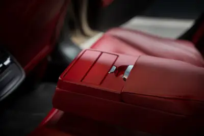 Maserati Ghibli 3.0 V6 S Q4 — Berline sportive italiana, 410 ch et traction intégrale — Miniature 11