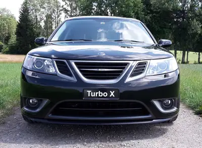 Saab 9-3 Turbo X — Berline sportive suédoise rare, transmission manuelle, 280 ch — vista esterna